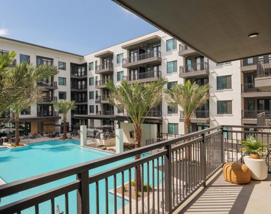 500 E Rivulon Boulevard - Photo Thumbnail 44