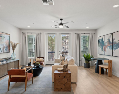 500 E Rivulon Boulevard - Photo Thumbnail 5