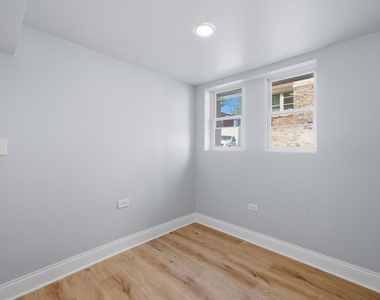 541 N Lawndale Avenue - Photo Thumbnail 7