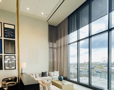 211 N Harbor Drive - Photo Thumbnail 12