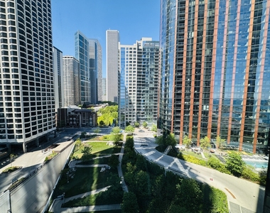 211 N Harbor Drive - Photo Thumbnail 11