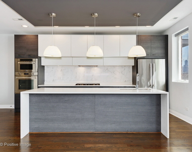 1617 W Grand Avenue - Photo Thumbnail 3