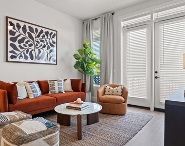 500 E Rivulon Boulevard - Photo Thumbnail 4