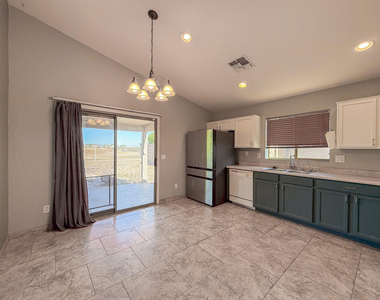 23816 N Wilderness Way - Photo Thumbnail 3