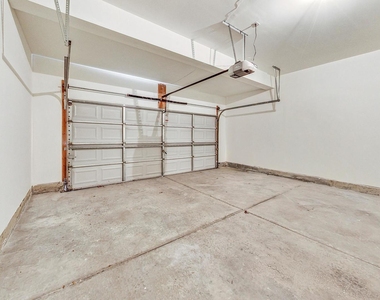 1686 Buckingham Drive - Photo Thumbnail 38
