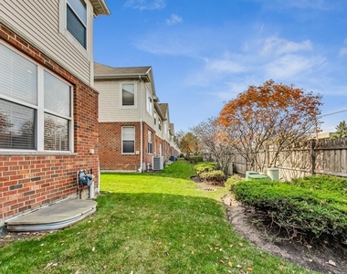 1686 Buckingham Drive - Photo Thumbnail 40
