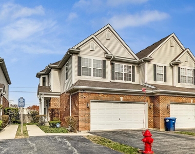 1686 Buckingham Drive - Photo Thumbnail 1