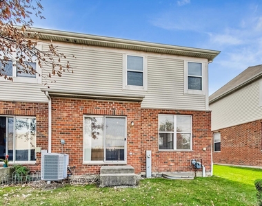 1686 Buckingham Drive - Photo Thumbnail 36