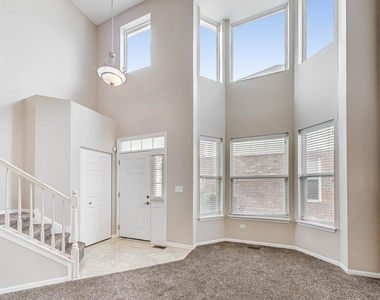 1686 Buckingham Drive - Photo Thumbnail 5