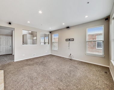 1686 Buckingham Drive - Photo Thumbnail 13