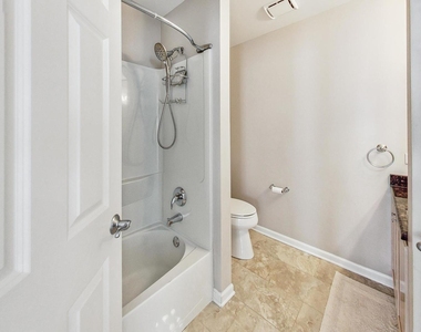 1686 Buckingham Drive - Photo Thumbnail 28