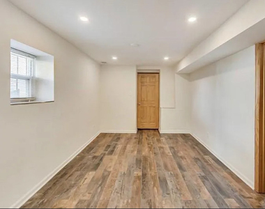 4988 N Elston Avenue - Photo Thumbnail 1