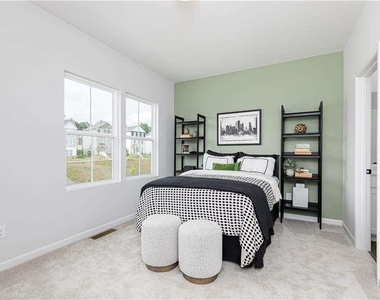 1422 Creekside Circle - Photo Thumbnail 8