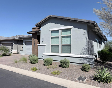 5169 N 207th Drive - Photo Thumbnail 2