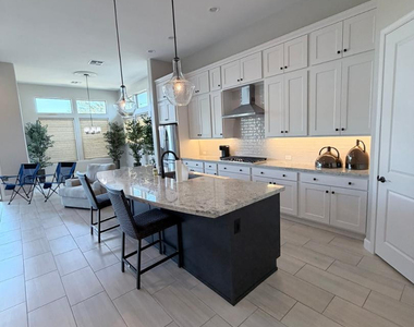 5169 N 207th Drive - Photo Thumbnail 15