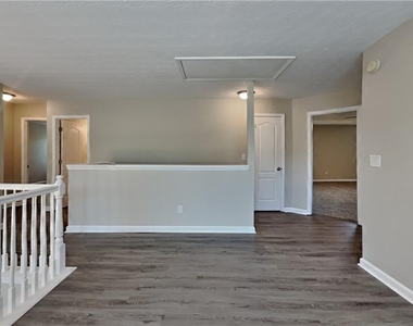 2896 Spence Court - Photo Thumbnail 18