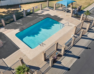 2355 W Voltaire Avenue - Photo Thumbnail 17