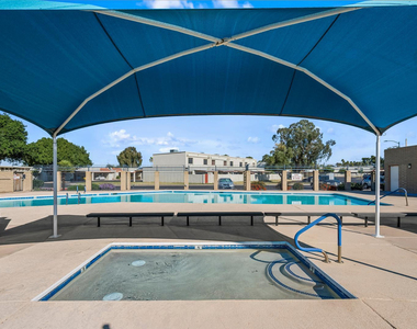 2355 W Voltaire Avenue - Photo Thumbnail 16
