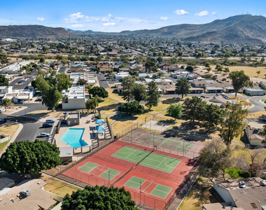 2355 W Voltaire Avenue - Photo Thumbnail 19