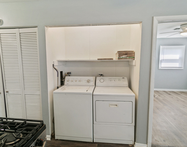 444 Hickory Street - Photo Thumbnail 16