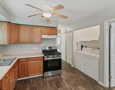 444 Hickory Street - Photo Thumbnail 2