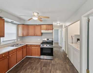 444 Hickory Street - Photo Thumbnail 1