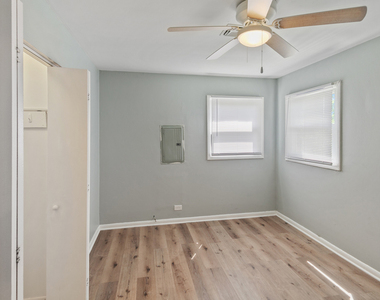 444 Hickory Street - Photo Thumbnail 13