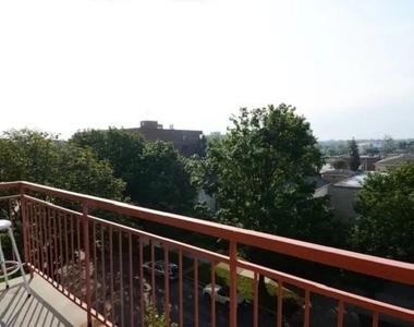 1378 Perry Street - Photo Thumbnail 17