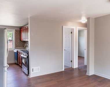3707 S Michigan Avenue - Photo Thumbnail 1