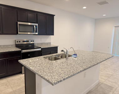 1840 W Spaulding Avenue - Photo Thumbnail 47