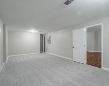 2121 Spring Sound Lane - Photo Thumbnail 28