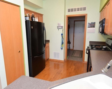 206 W Park Avenue - Photo Thumbnail 2