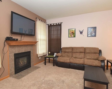 206 W Park Avenue - Photo Thumbnail 4