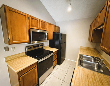 602 N May -- - Photo Thumbnail 3