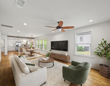1060 Regent Street Sw - Photo Thumbnail 1