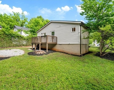 1060 Regent Street Sw - Photo Thumbnail 32