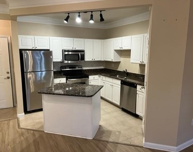 1850 Cotillion Drive - Photo Thumbnail 14