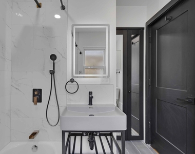 10606 S Vernon Avenue - Photo Thumbnail 7