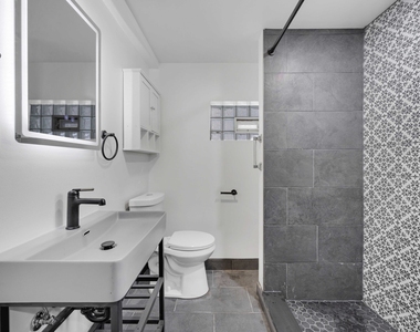 10606 S Vernon Avenue - Photo Thumbnail 10