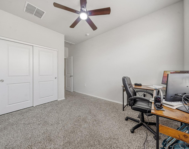 25285 N 185th Drive - Photo Thumbnail 6