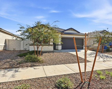 25285 N 185th Drive - Photo Thumbnail 2