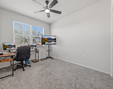 25285 N 185th Drive - Photo Thumbnail 5