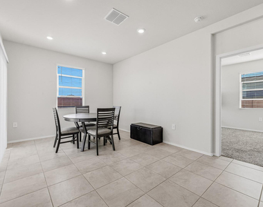 25285 N 185th Drive - Photo Thumbnail 21