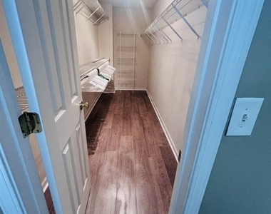 577 Ashland Parkway - Photo Thumbnail 24