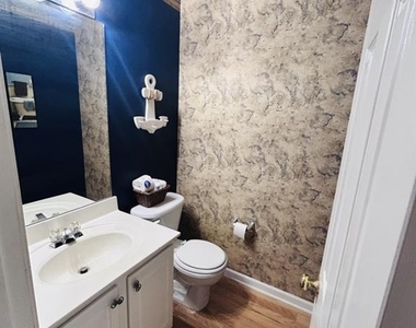 577 Ashland Parkway - Photo Thumbnail 9