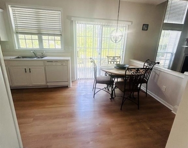 577 Ashland Parkway - Photo Thumbnail 11