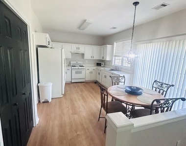 577 Ashland Parkway - Photo Thumbnail 12