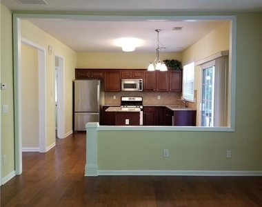 3363 Stoneham Drive - Photo Thumbnail 6