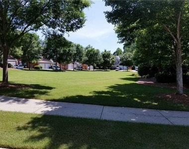3363 Stoneham Drive - Photo Thumbnail 19