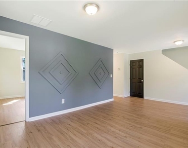 551 Valley Hill Road Se - Photo Thumbnail 3